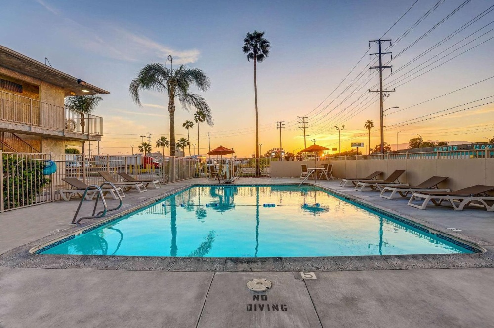 Motel 6-San Bernardino, CA - South